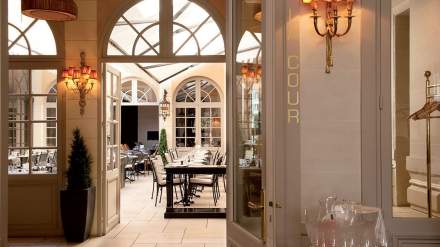 Le Grand Monarque, Hôtel Chartres